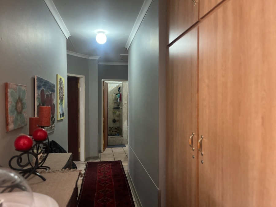 2 Bedroom Property for Sale in Potchefstroom South North West